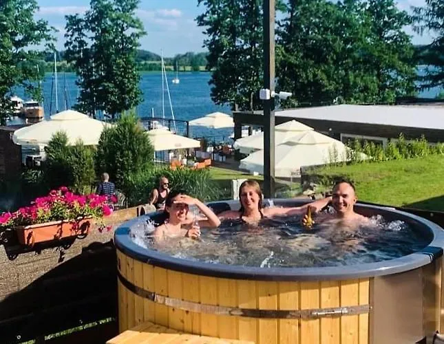 Czapla Stare Sady 3*